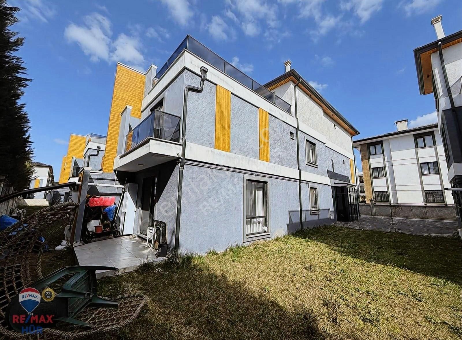 Remax Hür Talha Yeğin'den Satılık Triblex Villa