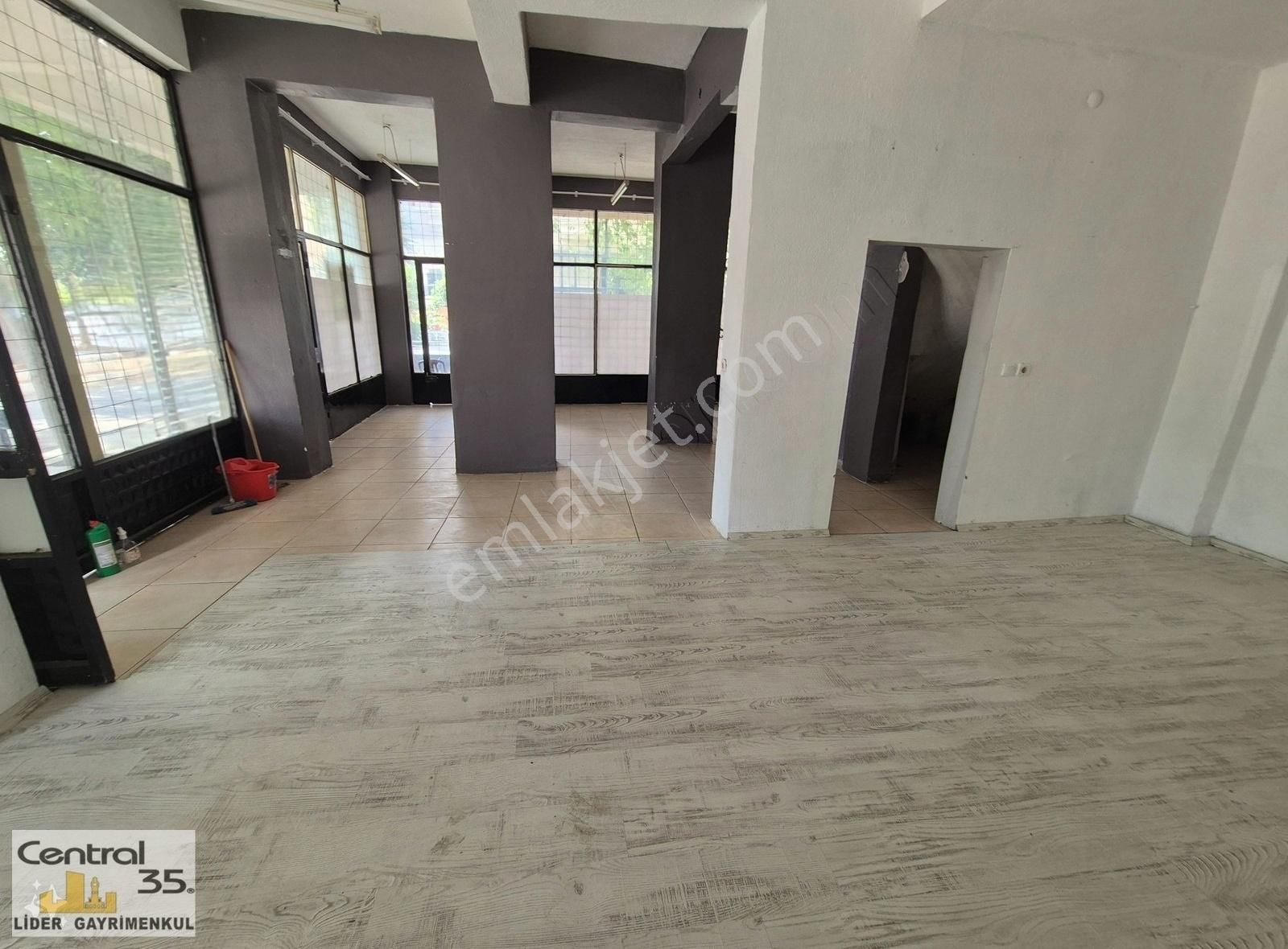 Central 35'den Akıncılar Köşe Önü Açık Dükkan Brüt 134m2