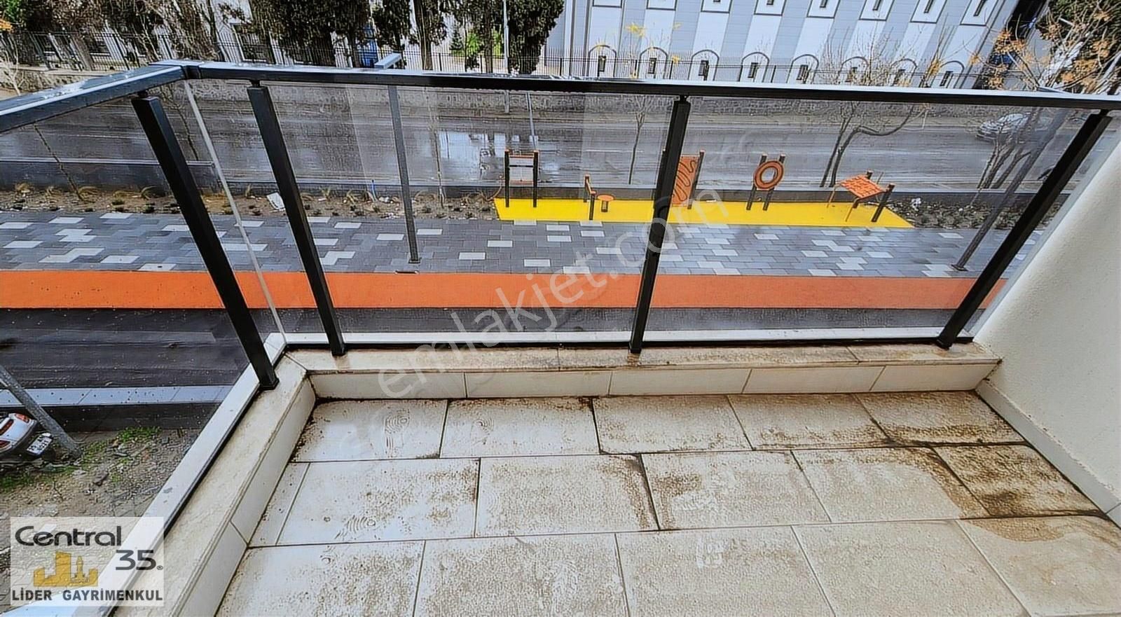 Central 35 Lider'den Valirahmibey Mh.120 M2 3+1 Asansörlü Arakat