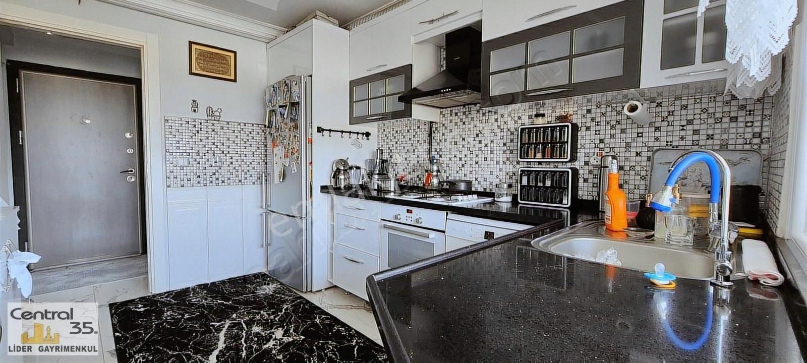 Central 35 Lider Yenigün Mh 3+1 130 M2 Site İçi Asansör Otopark