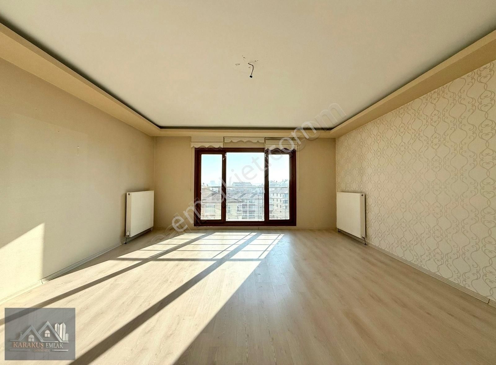 Karakuş'tan █ Hastane Yakını Site'de, 5.kat "ön Güney" 190m² 4+1