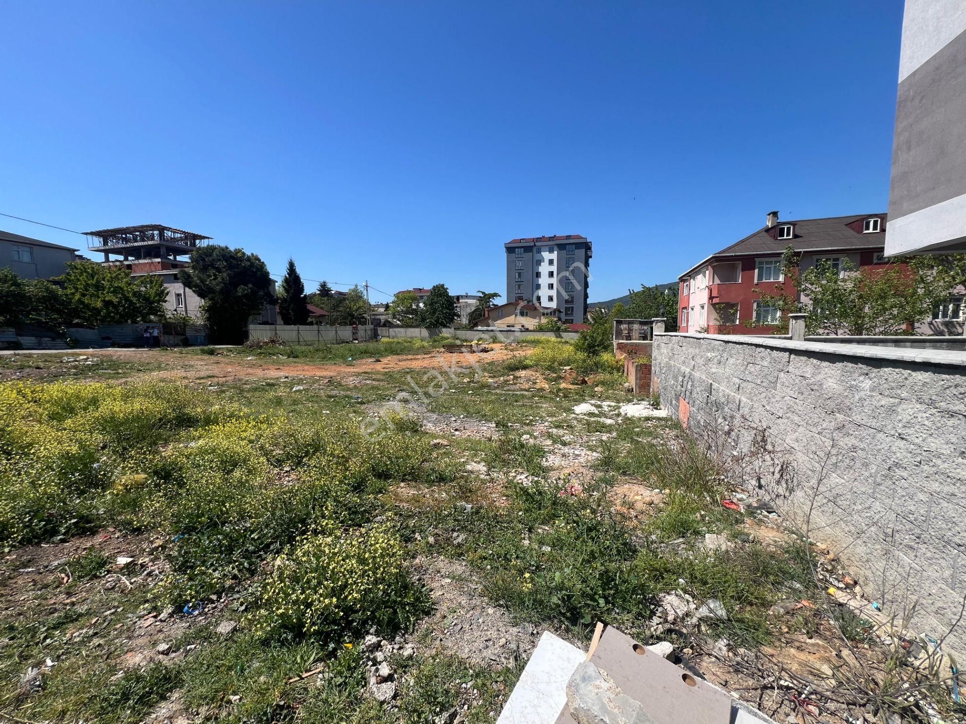 Sultanbeyli Orhangazi Mah. Satılık 862 M2 İmarlı Arsa