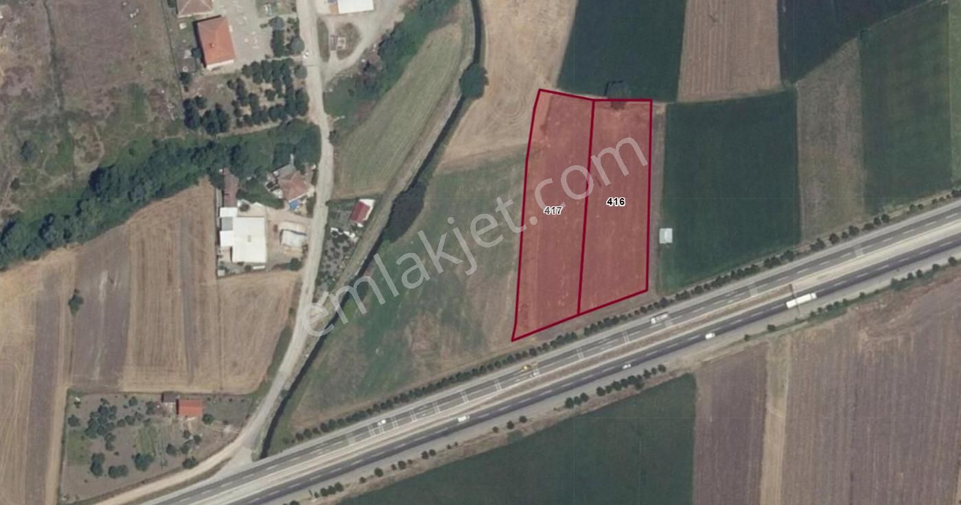 Karacabey'de Bursa-izmir Yoluna Cephe Satılık 3600 M2 Tarla
