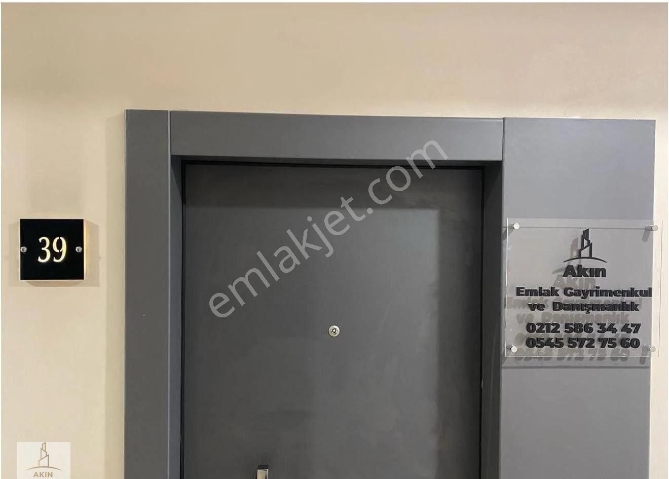 Bağcılar Yıldıztepe Mahallesi Çift Teraslı Şehir Manzaralı 3+1 Kiralık Daire