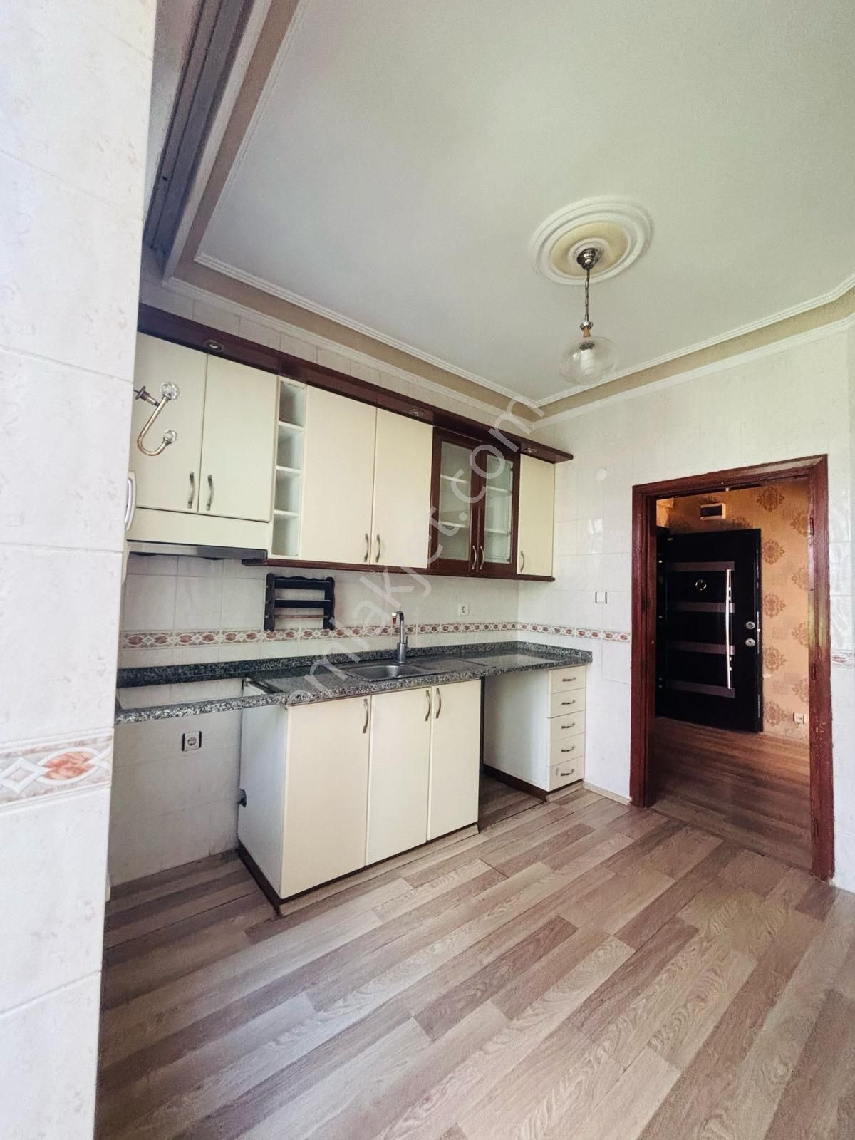 Alanya Hacet Mahallesı Bakımlı Güney Cephe 2+1