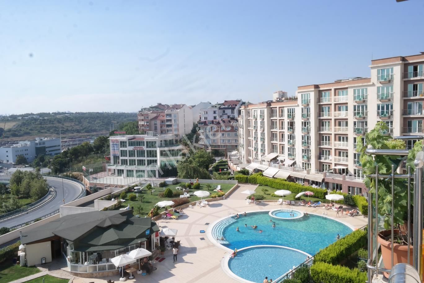 Yelkenciler^den Halkalı Divan Residence 1+1 Eşyalı Kiralık Daire