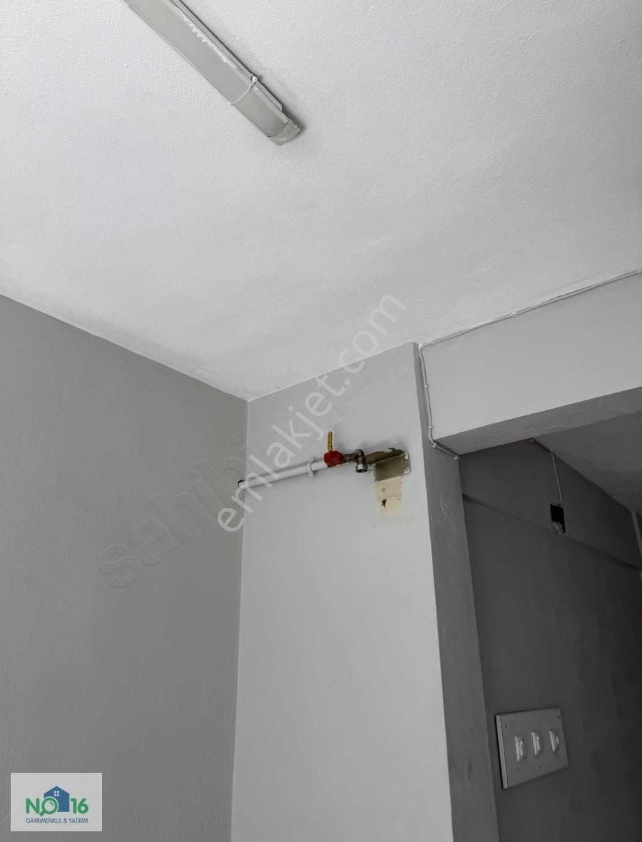 No16'dan Fsm'nin Alt Caddesinde Bağlarbaşında Kiralık Dükkan