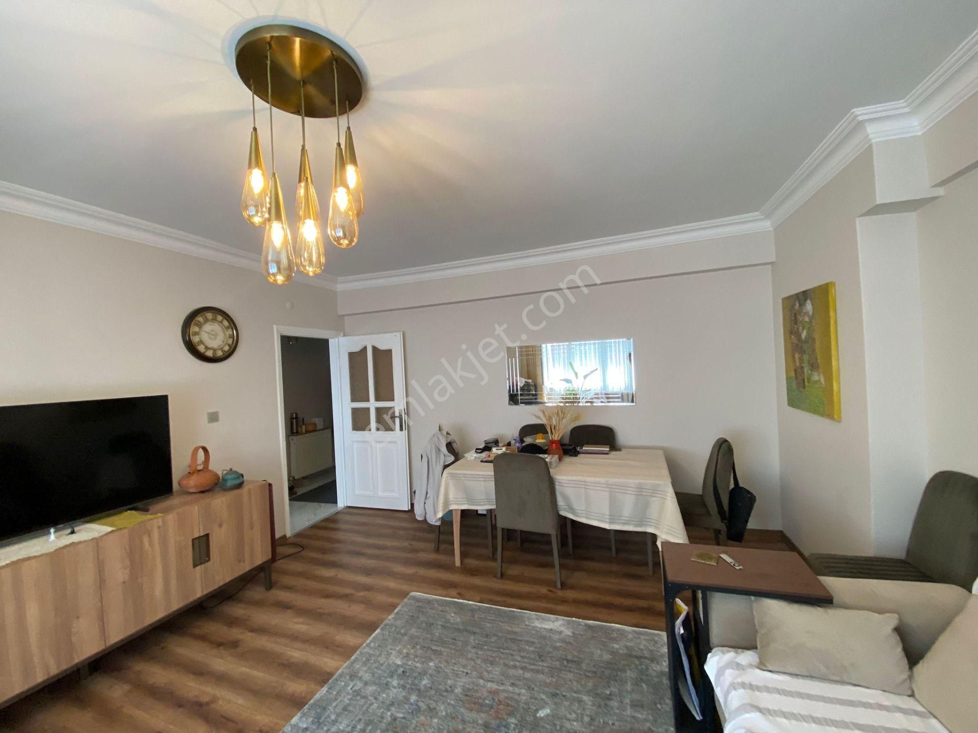 Altıntepside Geniş Ferah Satılık Dubleks Daire(3+1)(2+1)