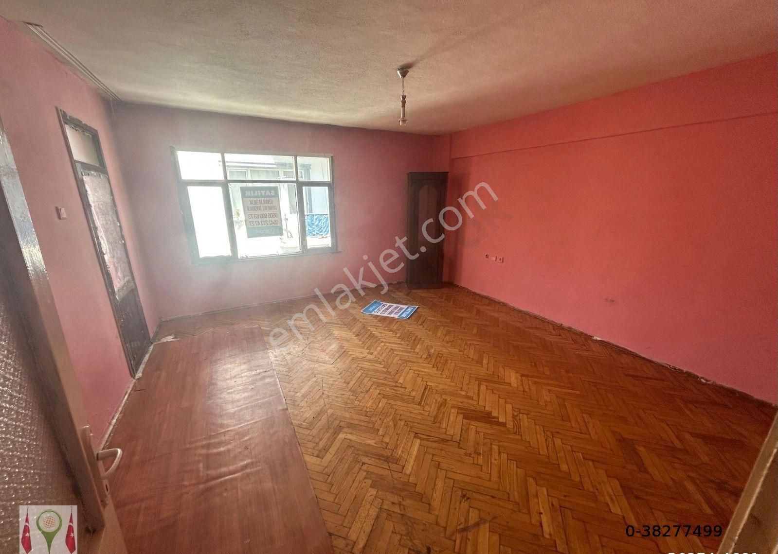 Kocaeli Karamürsel Merkezde Satılık Ara Kat 3+1 Daire