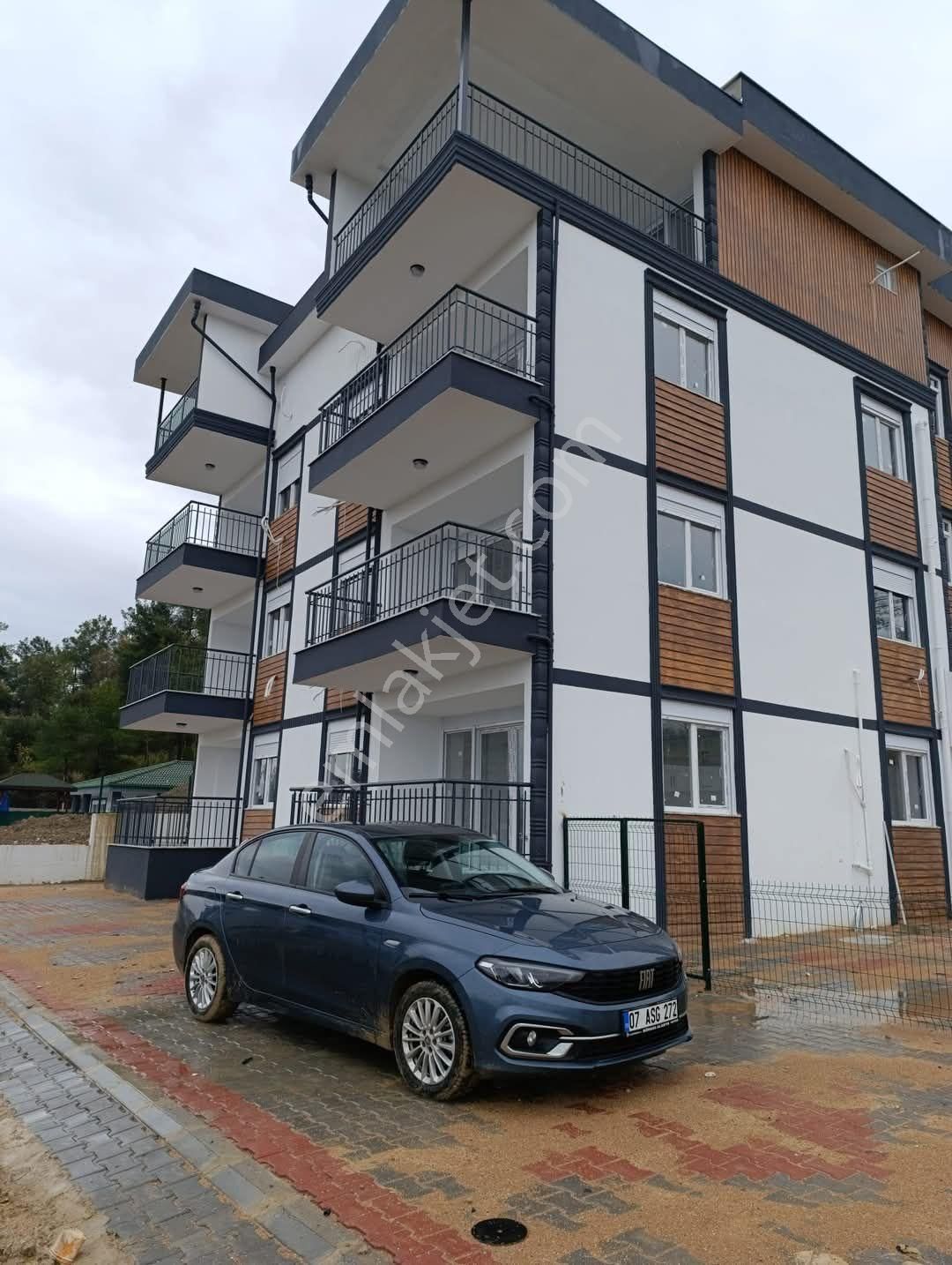 Manavgat Sarılarda Satılık Sıfır 2+1 Amerikan Mutfaklı Yüksek Giriş Daire
