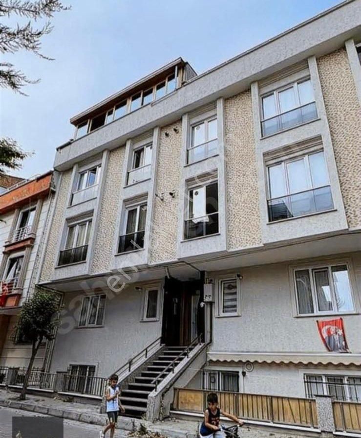 Cihangir’de 2+1 Full Eşyalı Yeni Binada Kiralık Teras Kat