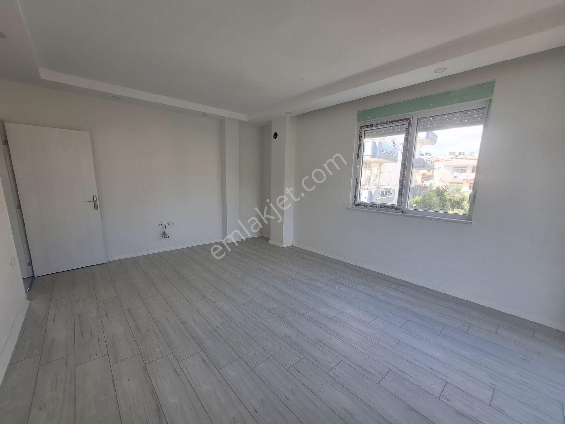 Sarılarda Ece Düğün Salonu Altında Sıfır Uygun 4+1dublex