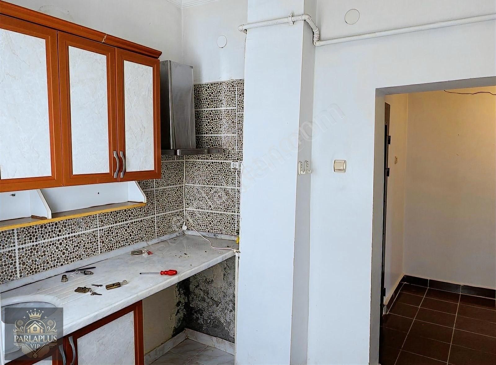 Parlaplus Vip'den Karargahtepe Caddesi Oltu Sokakta Kiralık 2+1*