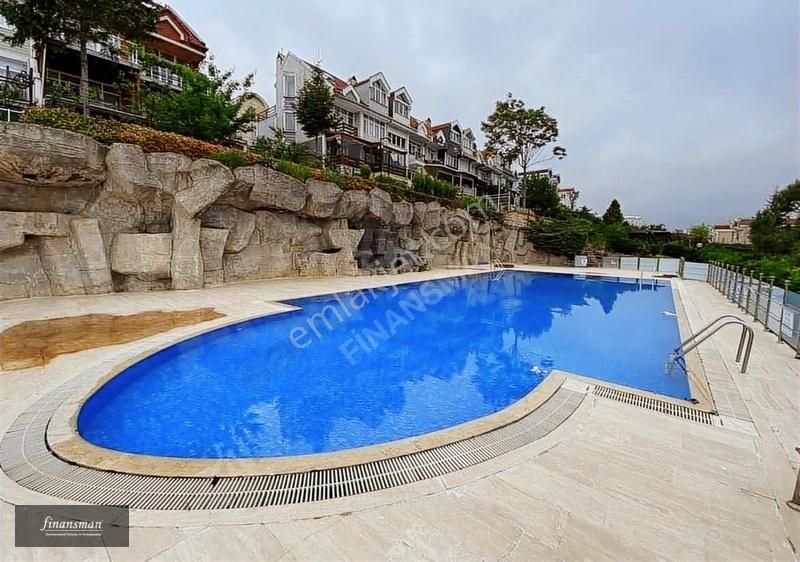 Finansman'dan..havuzlu..bahçeli..şömineli..3 Mutfaklı Villa