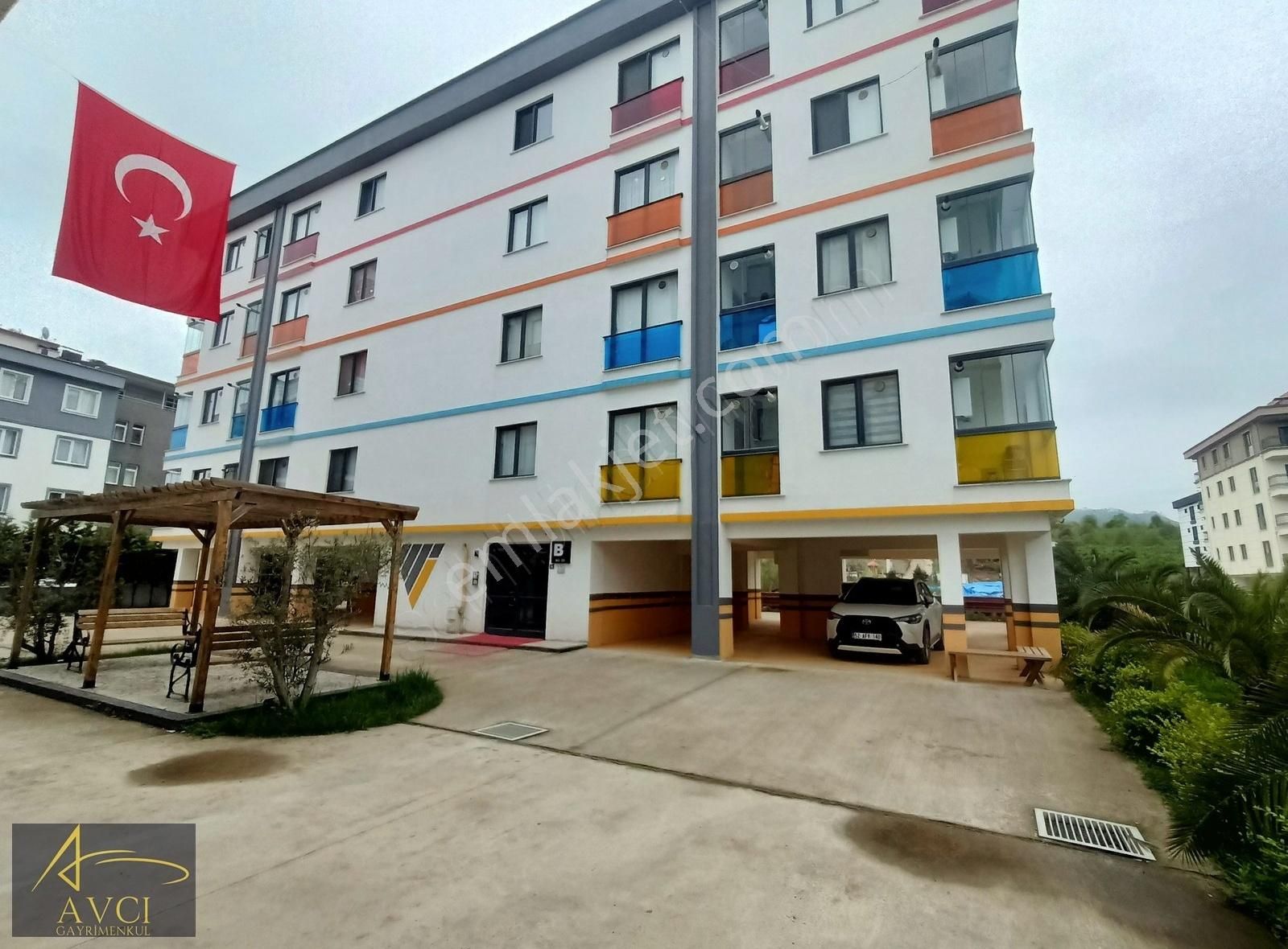 Cumhuriyet Mahallesi Viral Park Sitesinde Kiralık 2+1 Daire