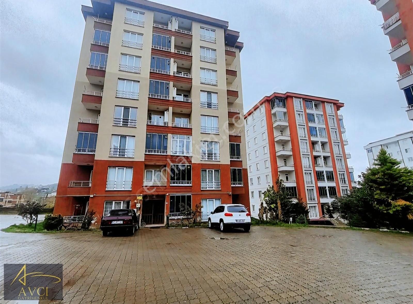 Avcı' Dan Eskipazar' Da Site İçerisinde Satılık 2+1 Daire