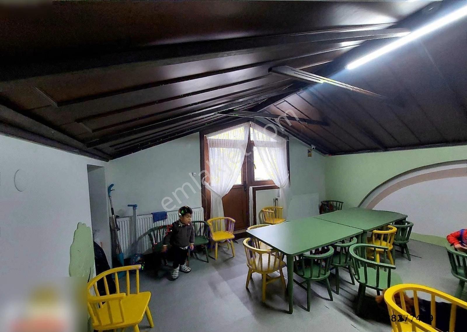 Atakum Alanlıda Anaokulu Ruhsatlı 780 M2 Arsa Ve Villa