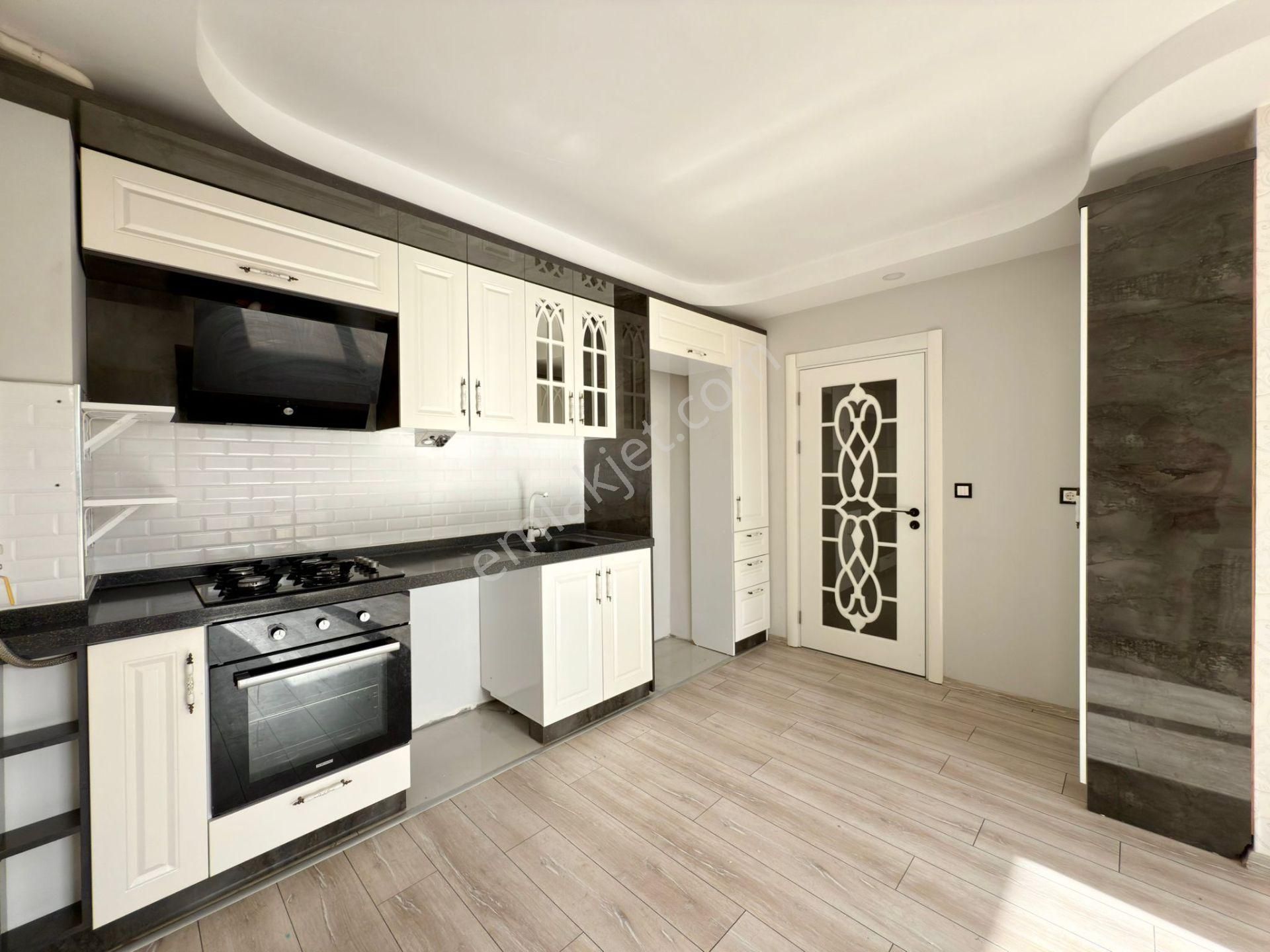 Yükselden Altınkumda Ultra Lüx Otoparklı Satılık 2+1 Geniş Daire