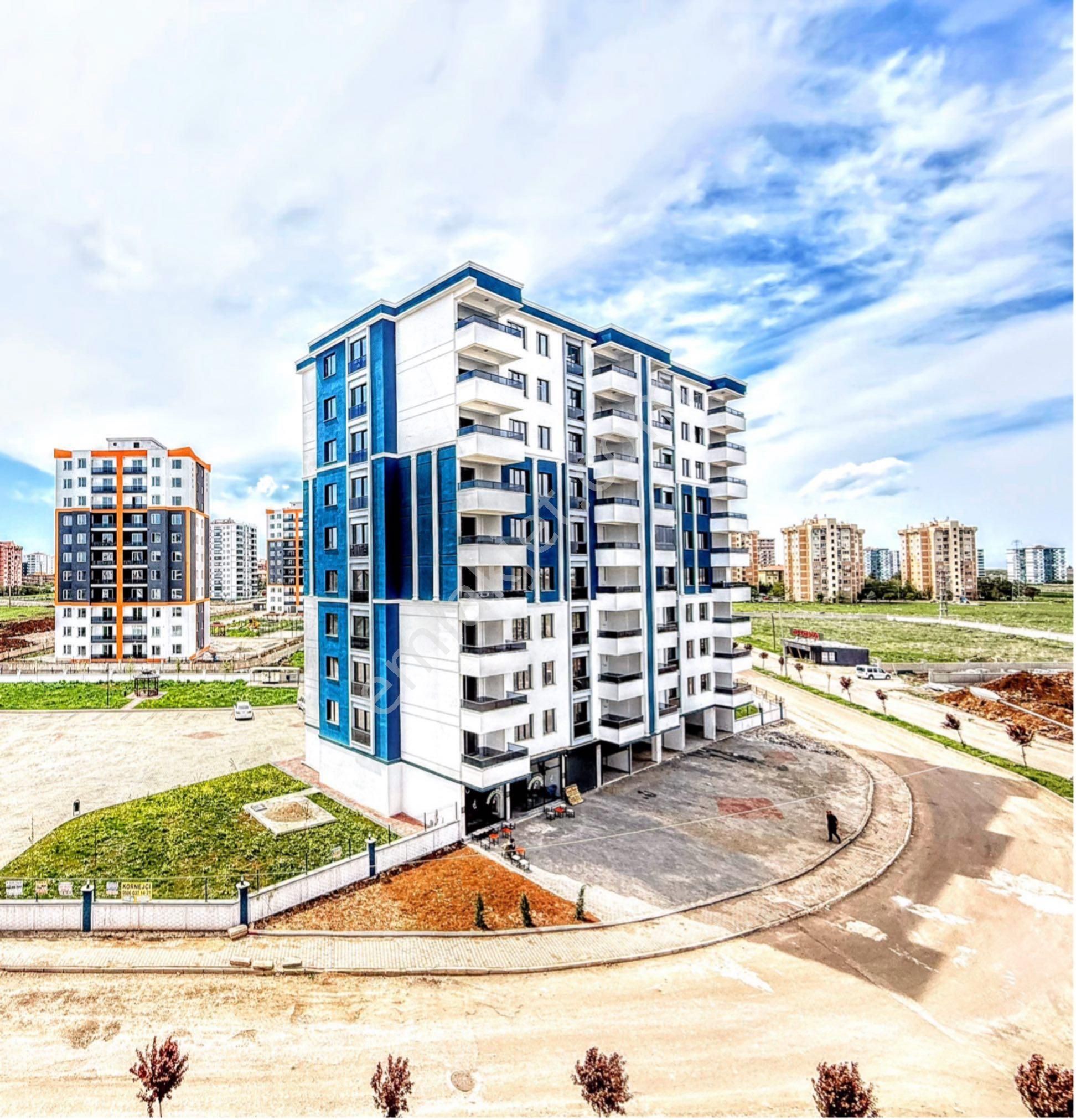 Emlakçım Gayrimenkulden Üçkuyular Satılık Geniş 2+1 Daire