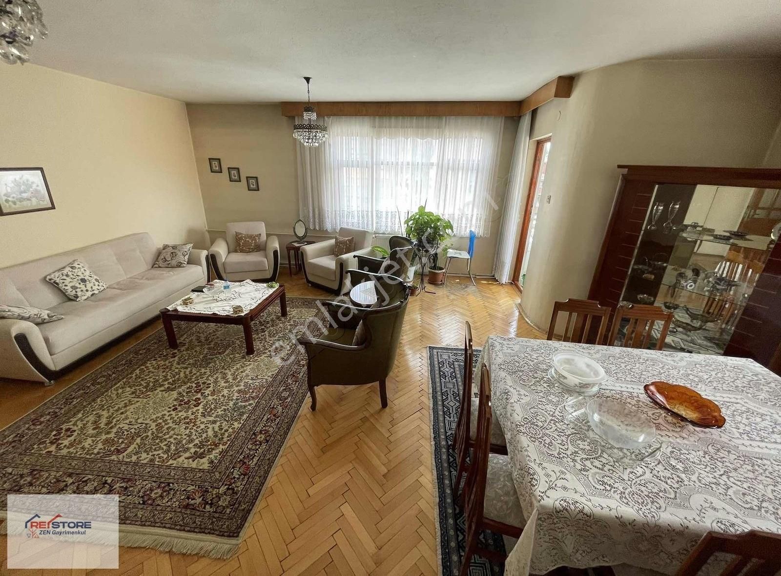 Emek 8.cadde Üzeri 135 M2 Arakat 3+1 Genç Binada Satılık Daire