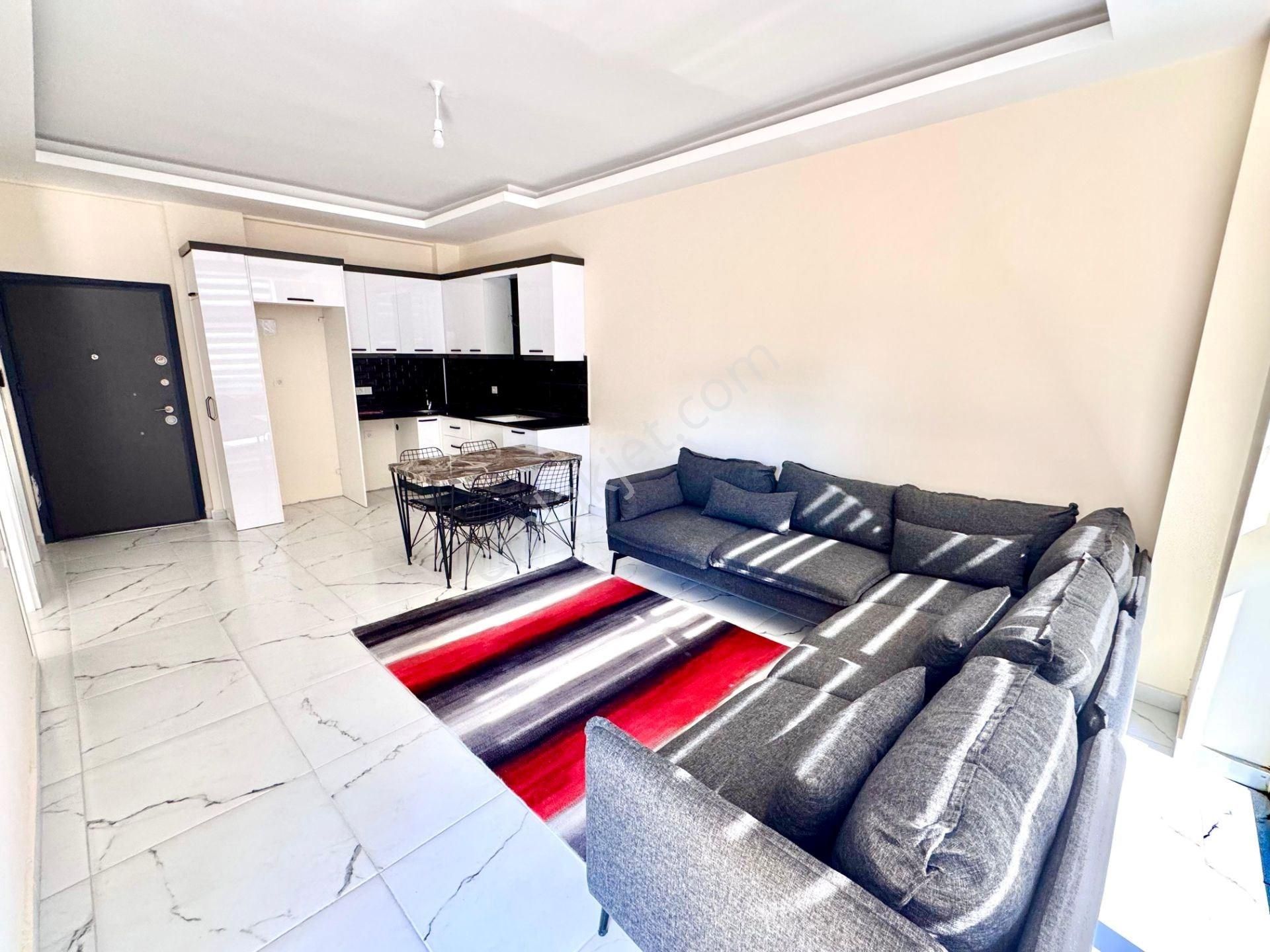 Alanya Oba 1+1 Mobilyalı Site Havuzlu Güzel Konum Satılık Daire