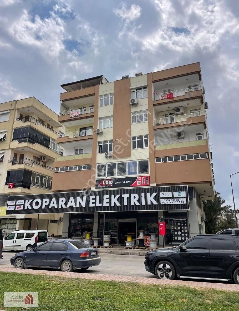 Muratpaşa Karacaoğlan Cad.5+1 Dublex