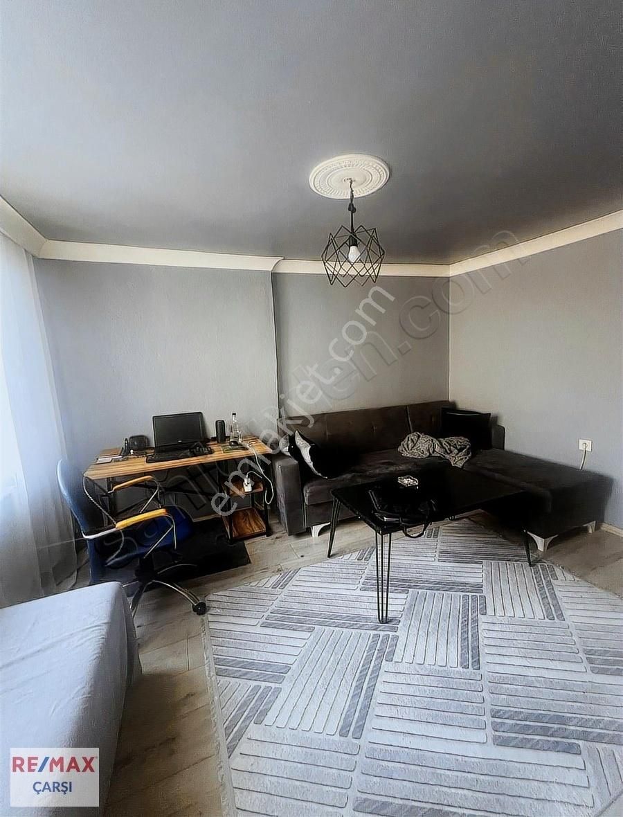 Remax Çarşıdan Yürüyüş Yolunda 1+1,5 Kapalı Mutfak Fırsat Daire