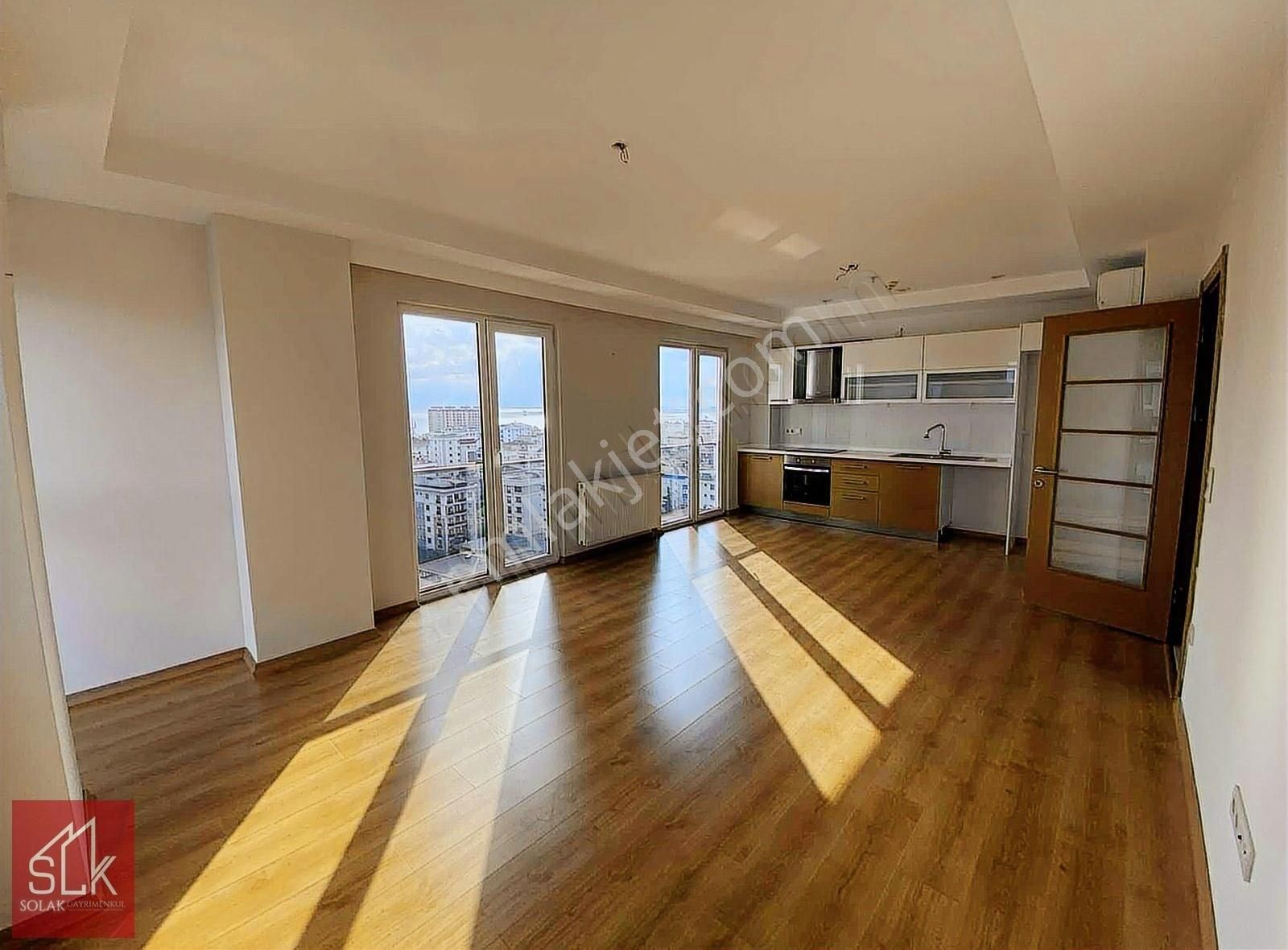Cenk Atalay Solak'tan Statüpark'ta 79m² | Deniz Manzaralı | 1+1