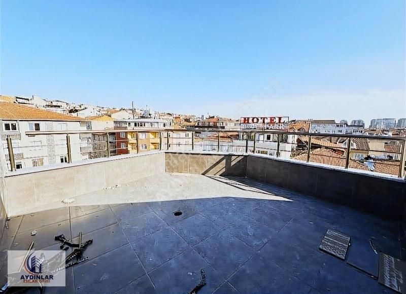 Yenibosna Merkez Cami Yakını 6+1 Sıfır Satılık Dublex Daire