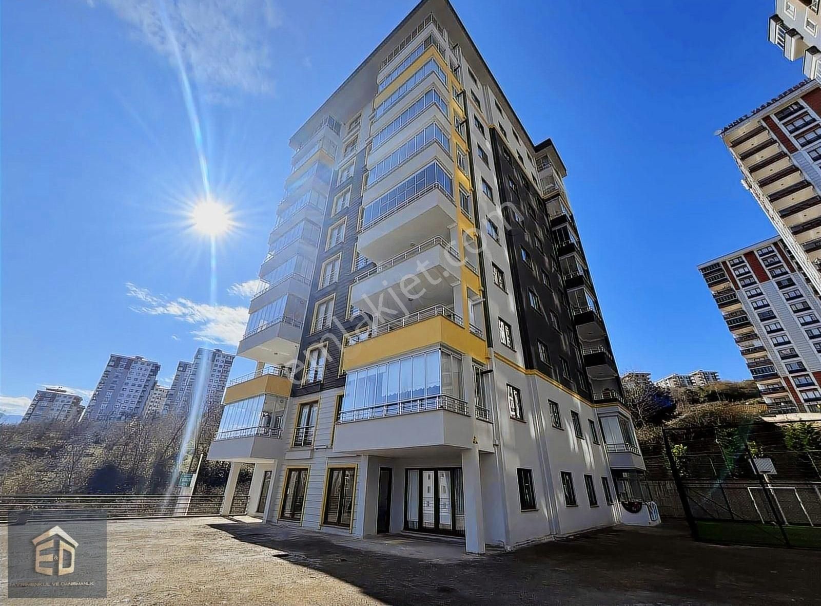 Yalıncakda Satılık Manzaralı Doğalgazlı 1+1 Daire