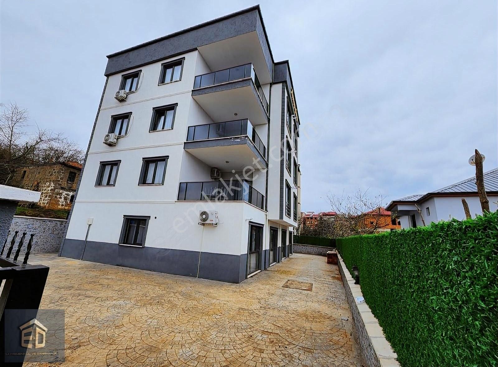 E&d Gayrimenkul'den Trabzon Pelitli'de Kiralık 2+1 Sıfır Daire
