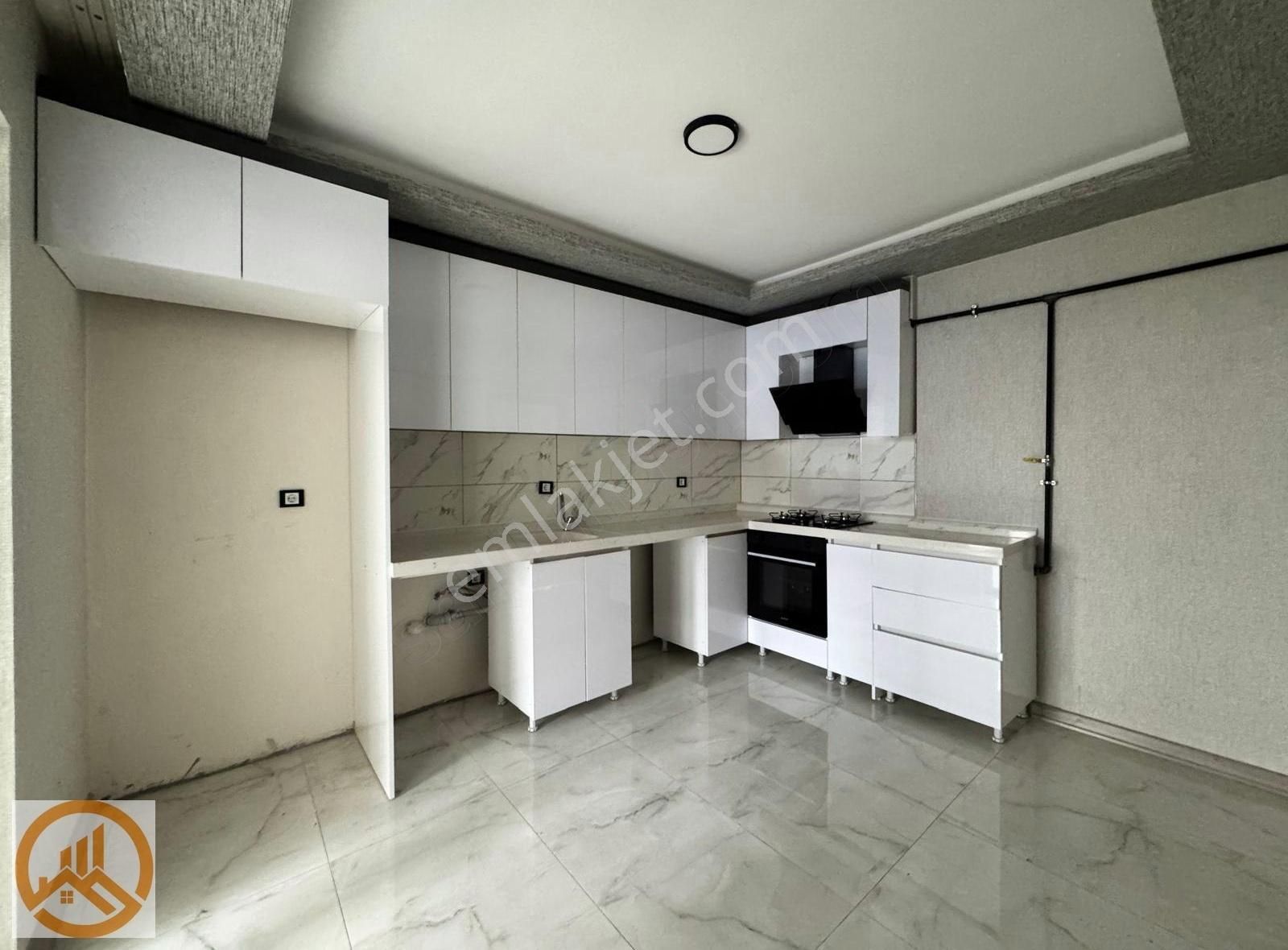 Üstündağdan_merkezi_konumda_full_yapılı_geniş_kullanışlı_lüx_2+1