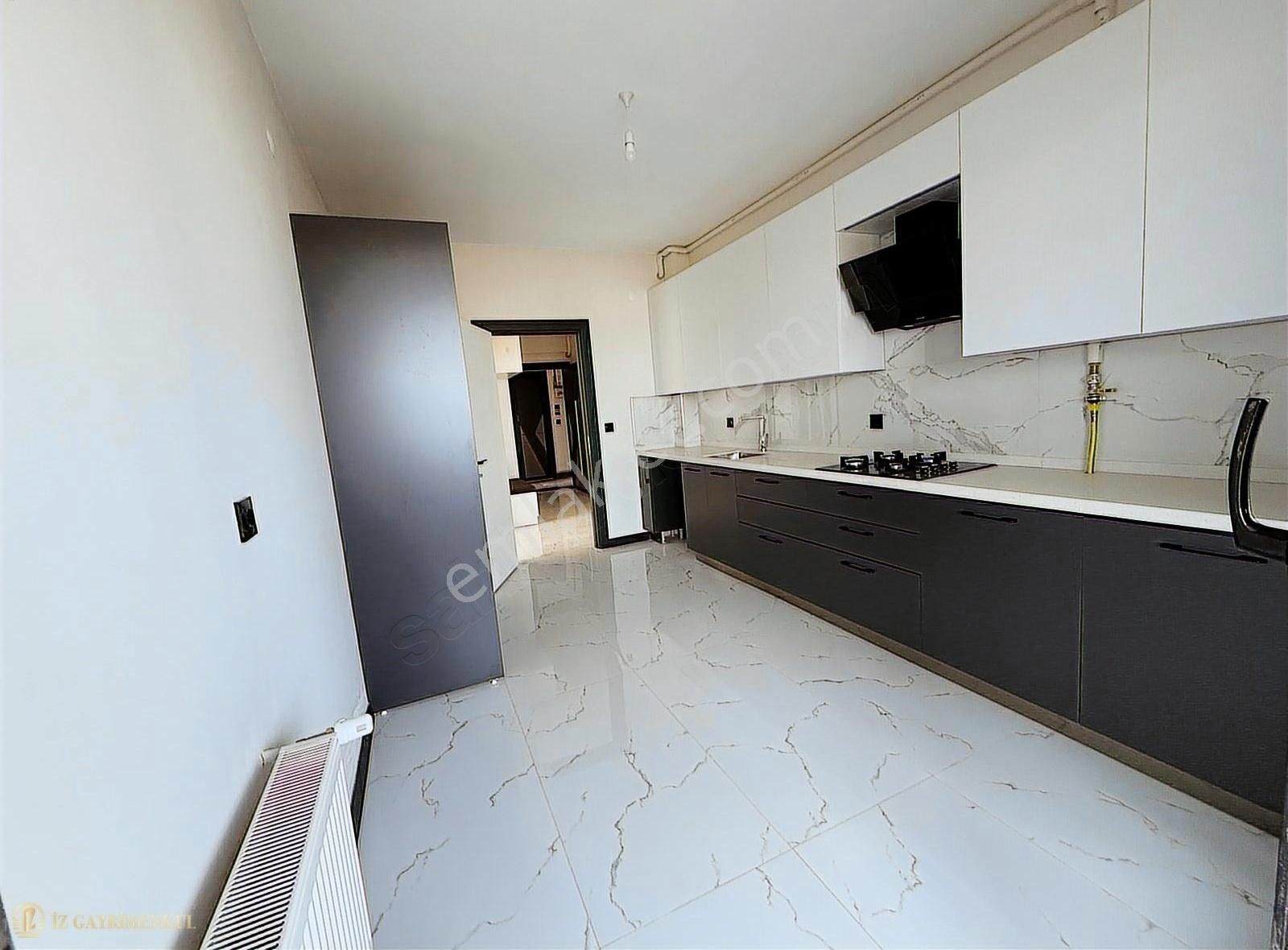 Çanakkale Kale Konfor Sitesinde Kapalı Mutfak Satılık 3+1 Daire - Görsel 21