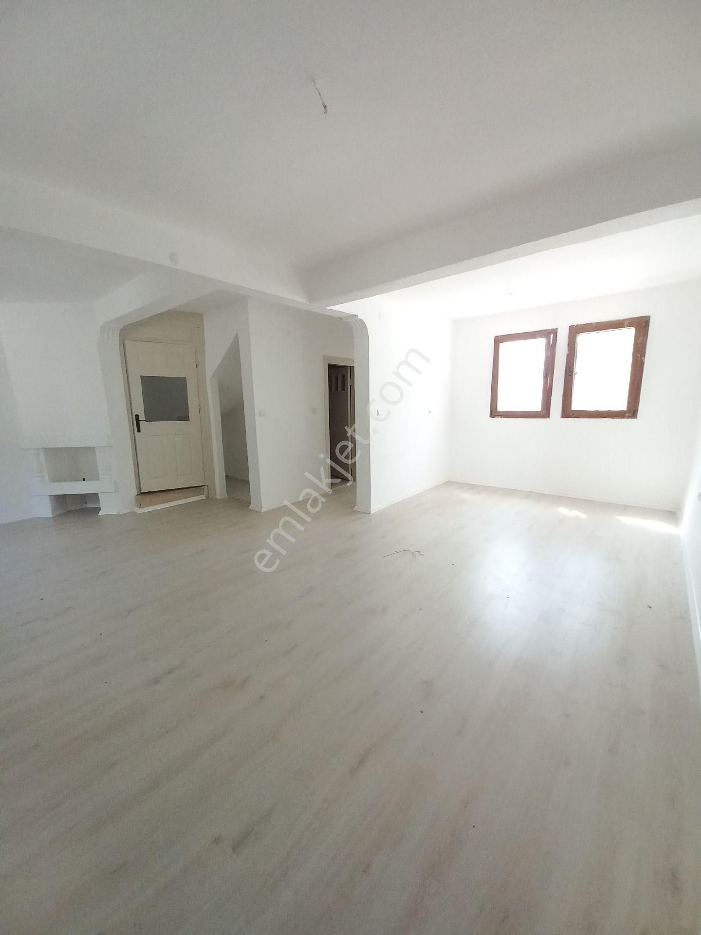 Turgutreis'te Daire Fiyatına Çift Cepheli 3+1 Dubleks - Görsel 16