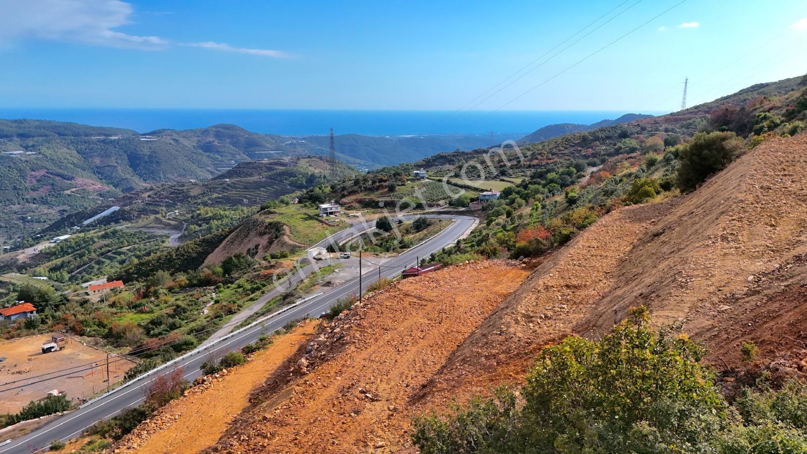 Burçaklarda 2.876m2 Deniz Manzaralı Satılık Tarla