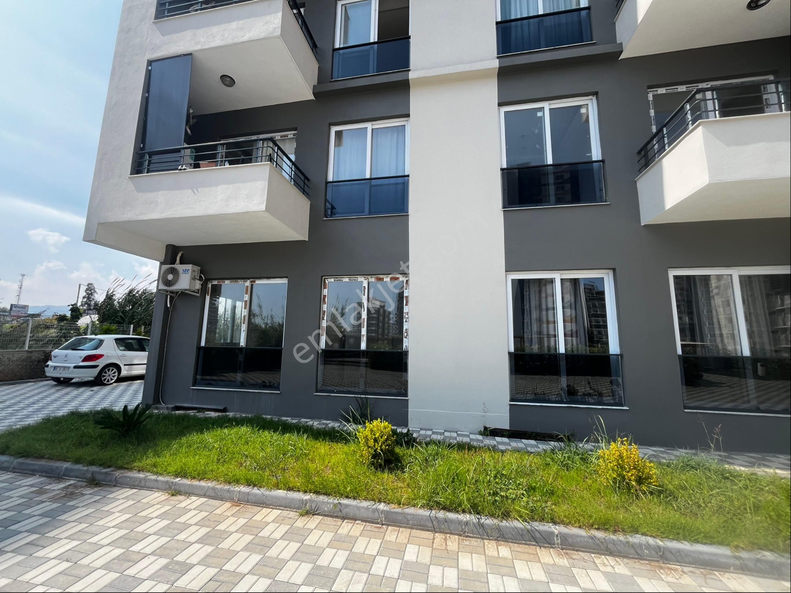 Arpaçbahşışte 1+1 Havuzlu İskanlı Daire Satılık