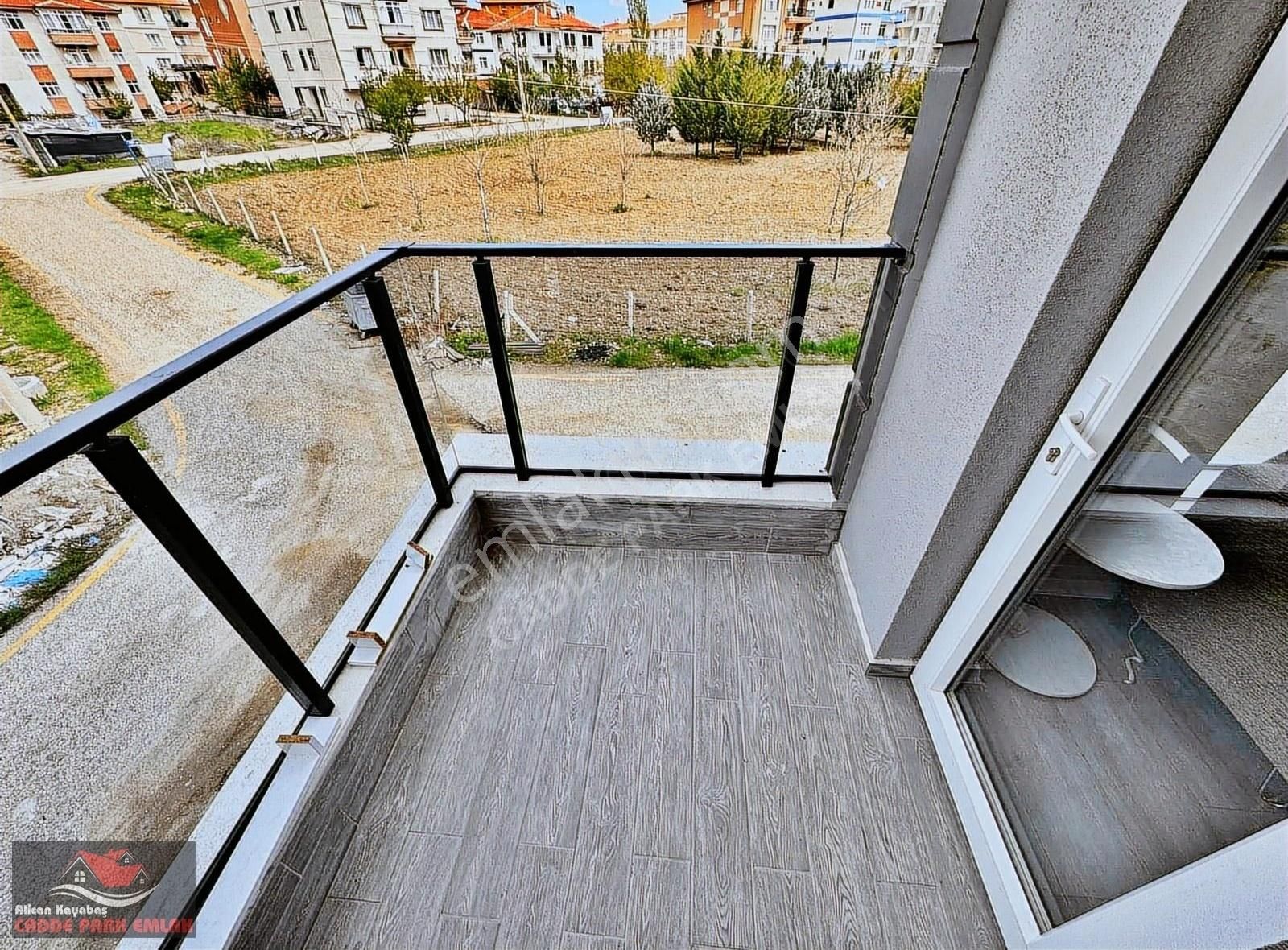 Doğa Manzaralı Asansörlü Yerden Isıtmalı Lüx Eşyalı Sıfır 1+1