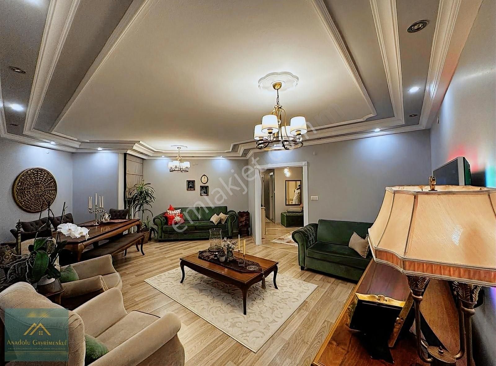 Şahincili Mah.'de Full Yenilenmiş 145 M² 3+1 Site Dairesi