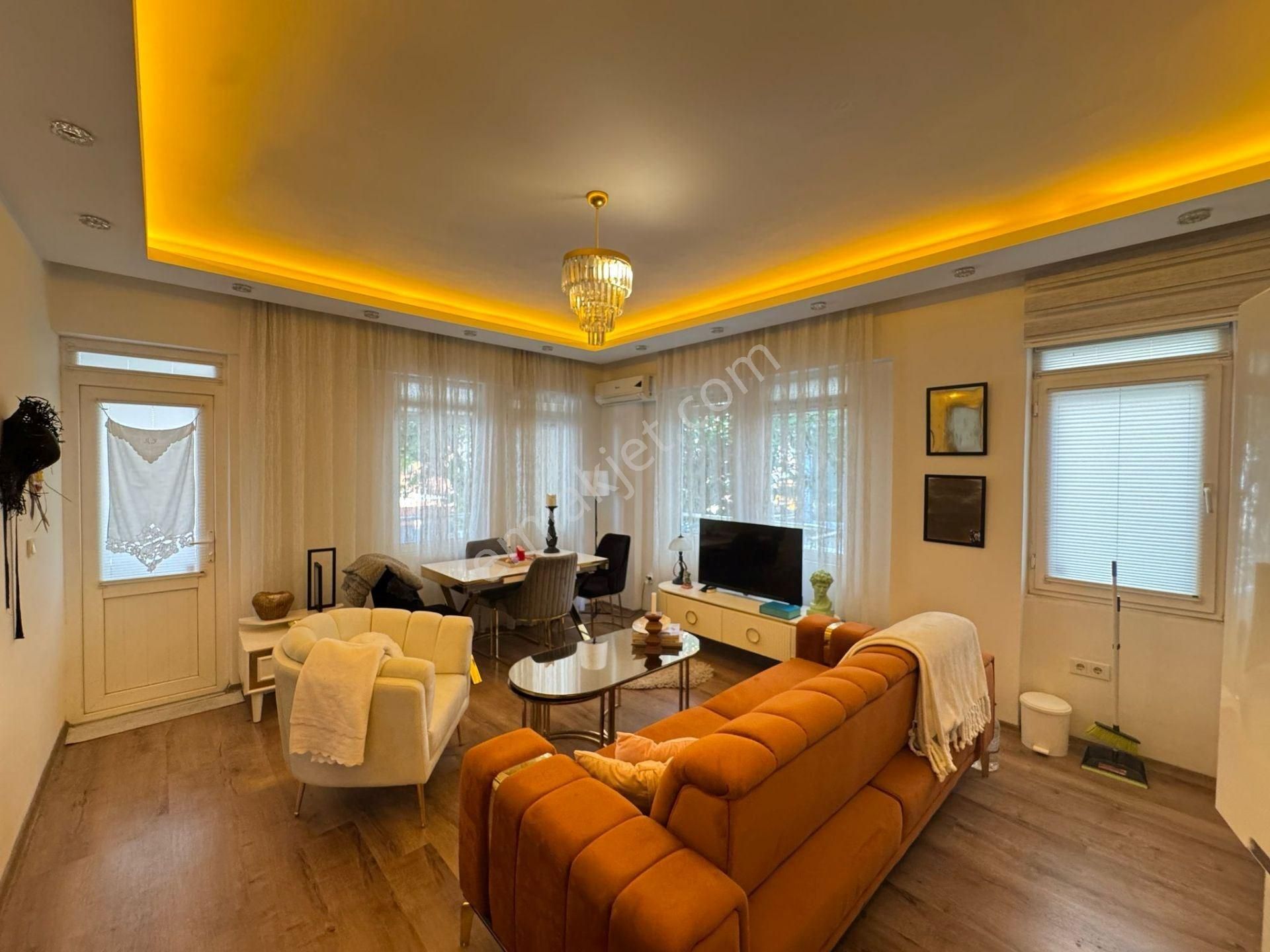 Apartment 1+1 Center Of Alanya 50m Beach Keykubat Furnished