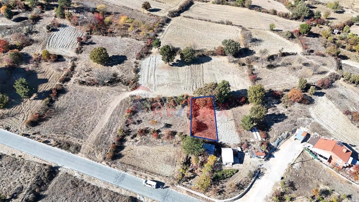Re/max İnci'den Dursunbey Ferah Mah 220 M2 Satılık Arsa