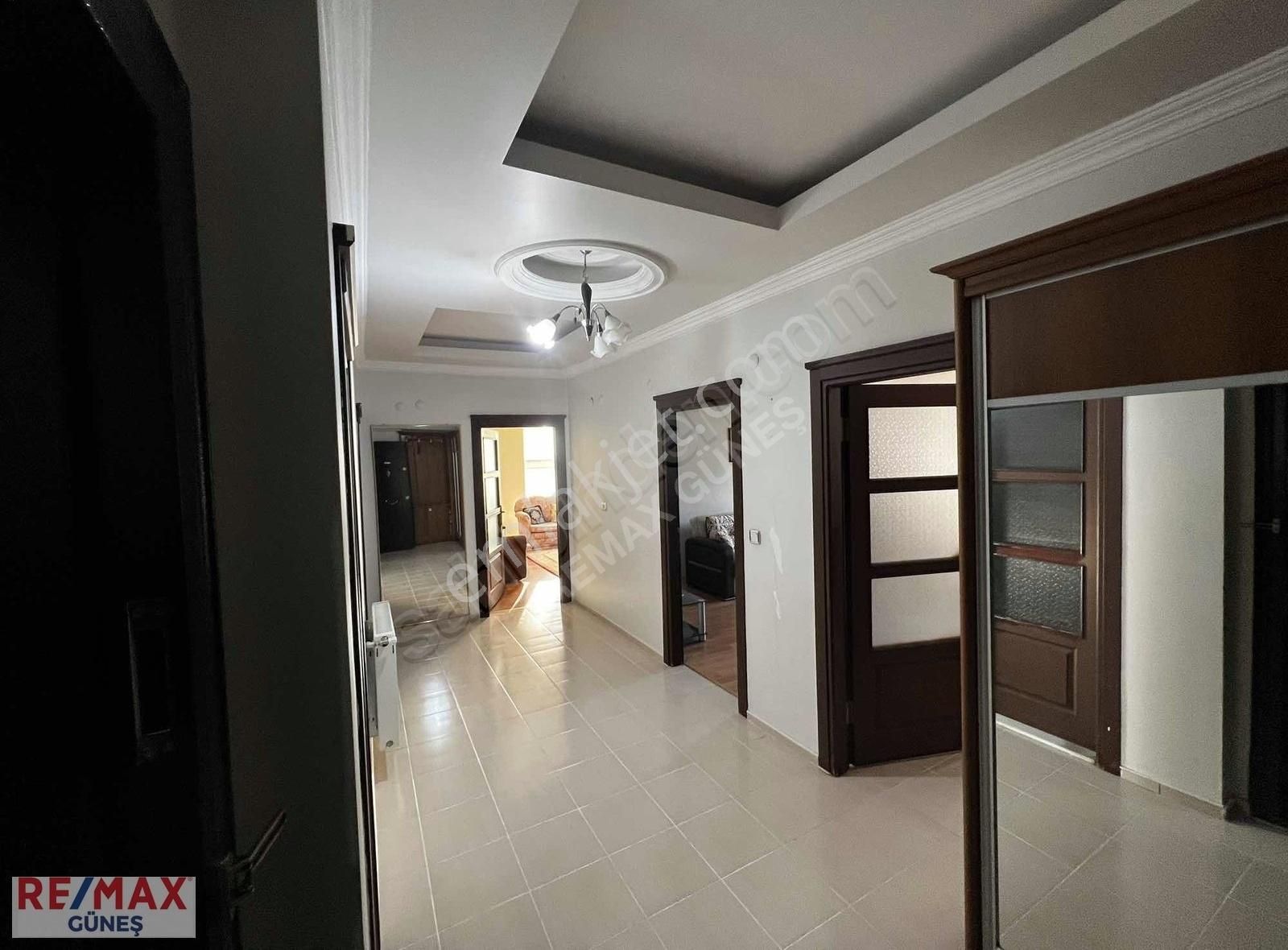 Şeyhbayram'da Re/max Güneş'ten Satılık 3+1 H*sarsız Daire
