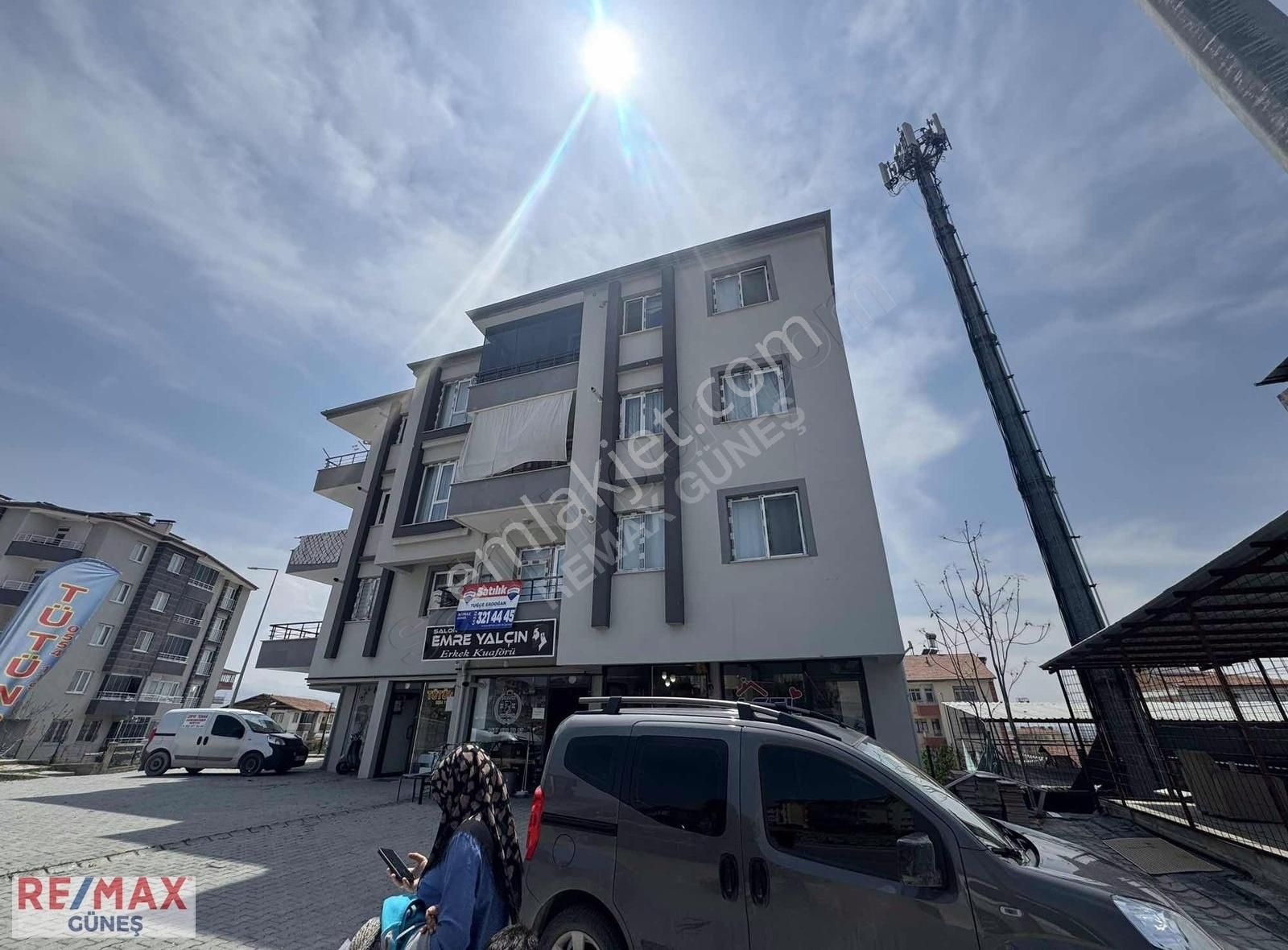 Yeşiltepe'de Remax Güneş'ten 2+1 Ara Kat Daire