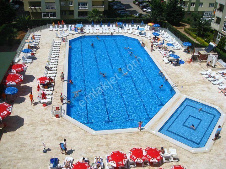 Altayçeşme Yaşamkent Sitesi 2. Etap Otoparklı Metroya 2dk 3+1