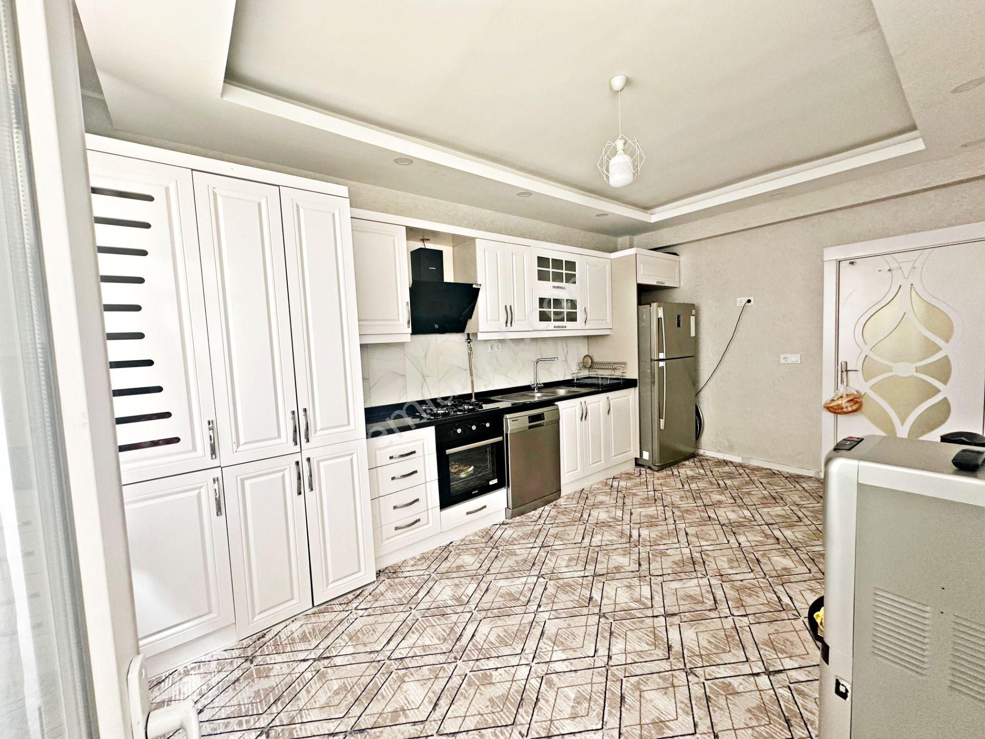 Belkız'da Emsallerinden Uygun Yerden Isıtmalı Ultralüx 2+1 Daire