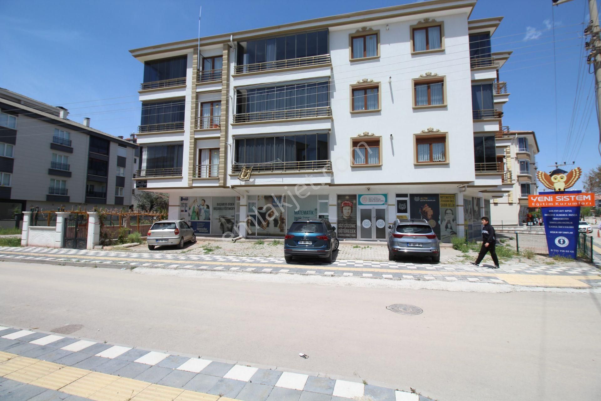 Aksaray Büyük Bölcek De Satılık Kupon Dükkan