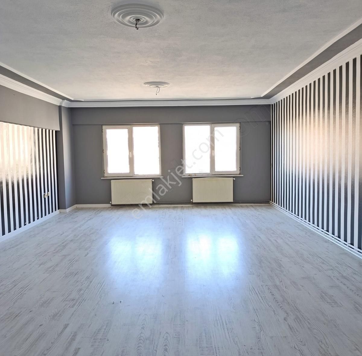 ** Geniş Aileler ** İçin ** Kilerli ** Arakat 180 M2 3+1 Daire!