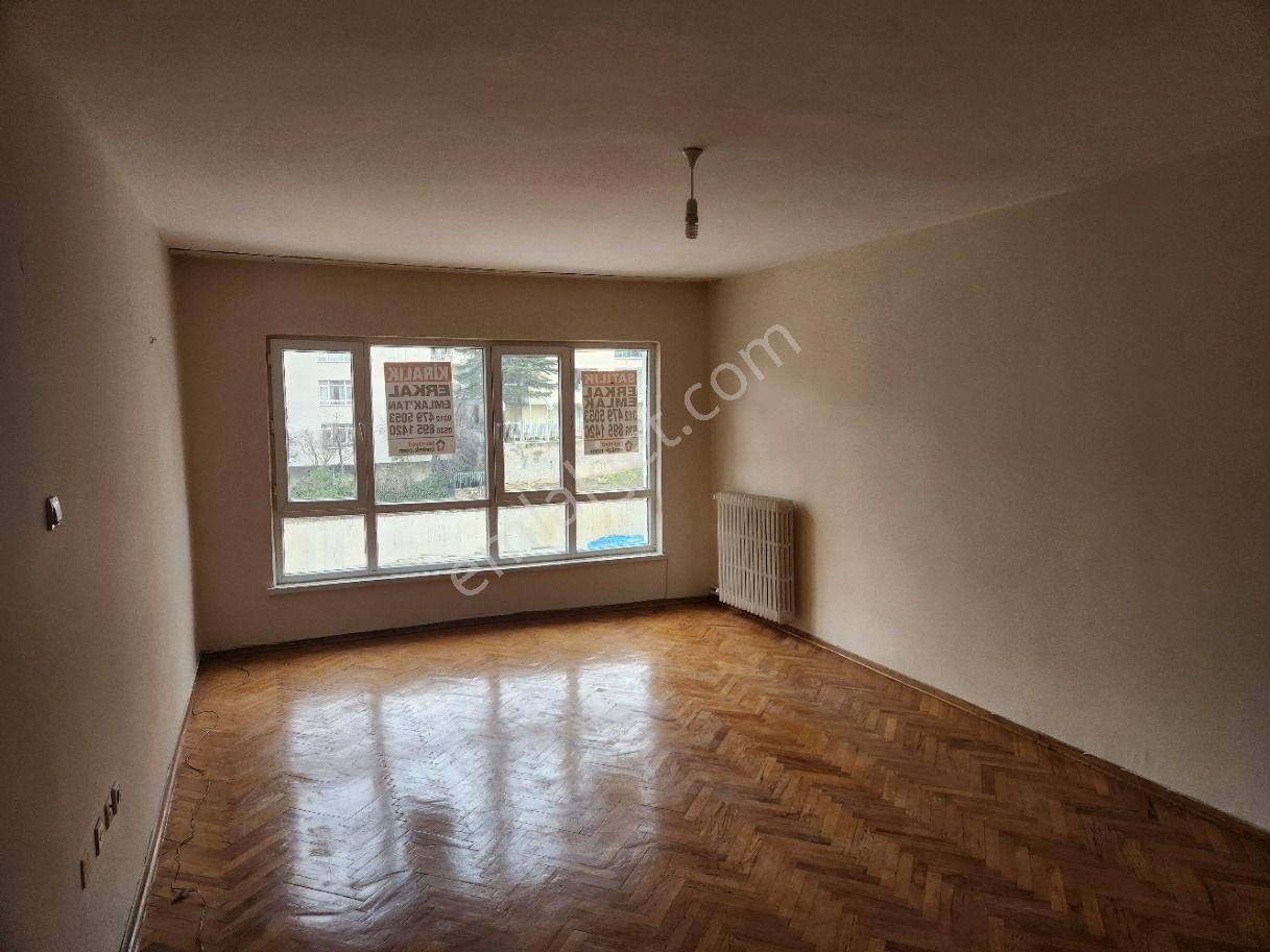 Görkem'den 3+1 120 M2 Ara Kat Hakim Evi Polis Evi Yakını Bağımsız Ön Cephe
