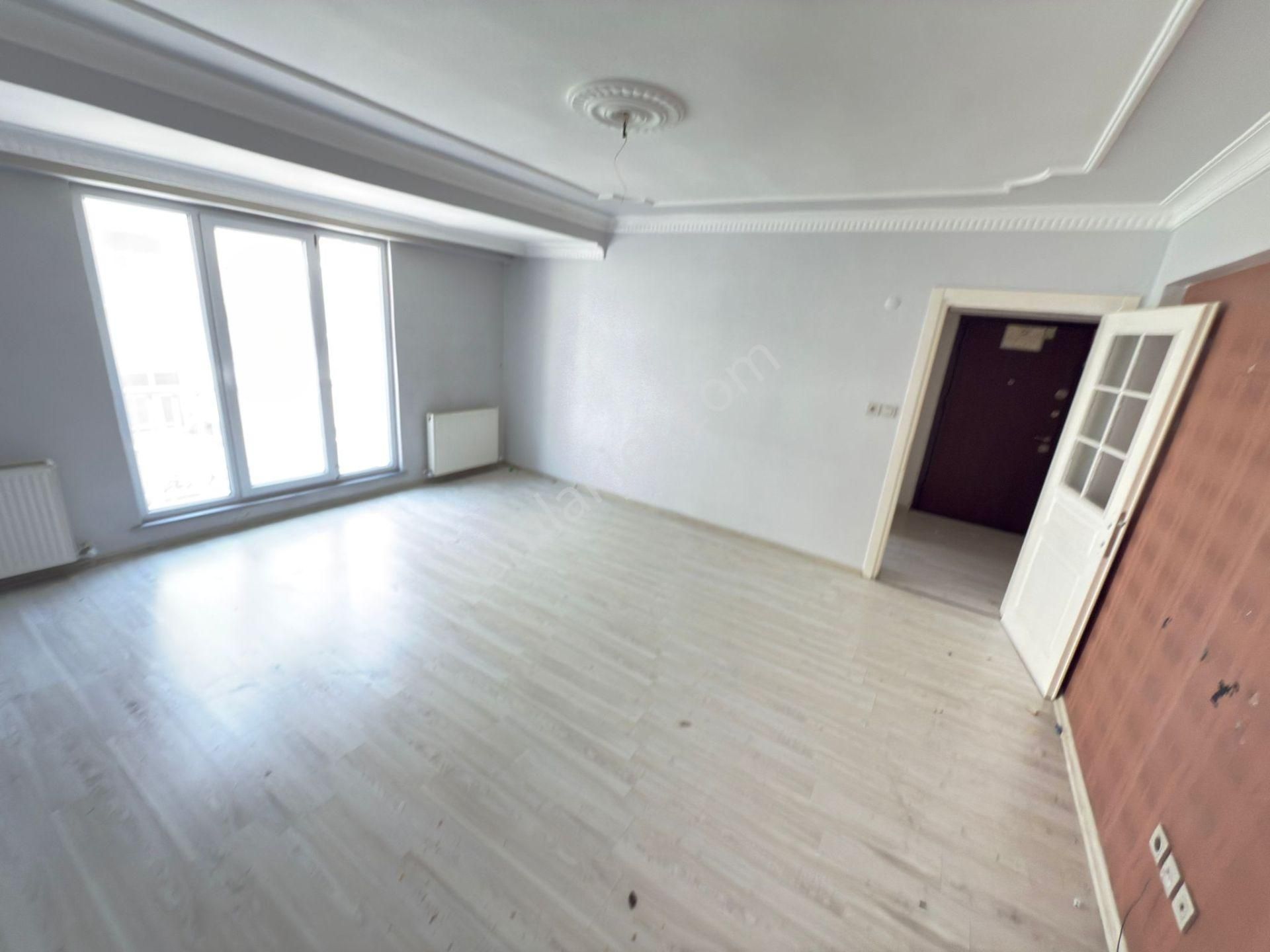 Home'dan Malkoçoğlu Mah'de Satılık 2+1 110m² 2-kat Super Daire..