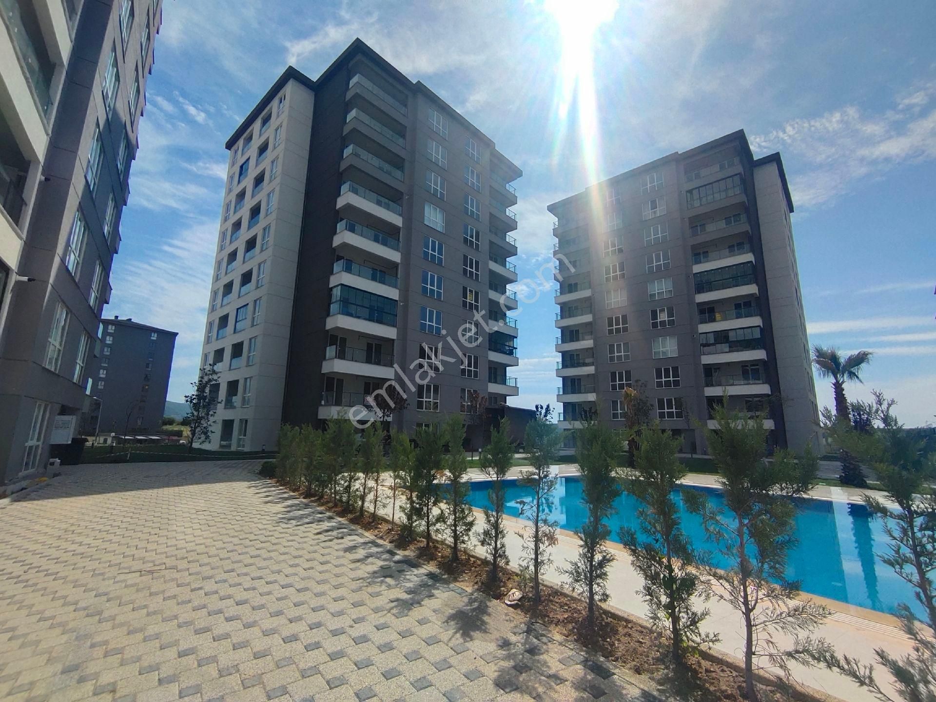 Bursa Kızılcıklı Ona 221 Köşe Cepheli Ara Kat 3+1 Kiralık Daire