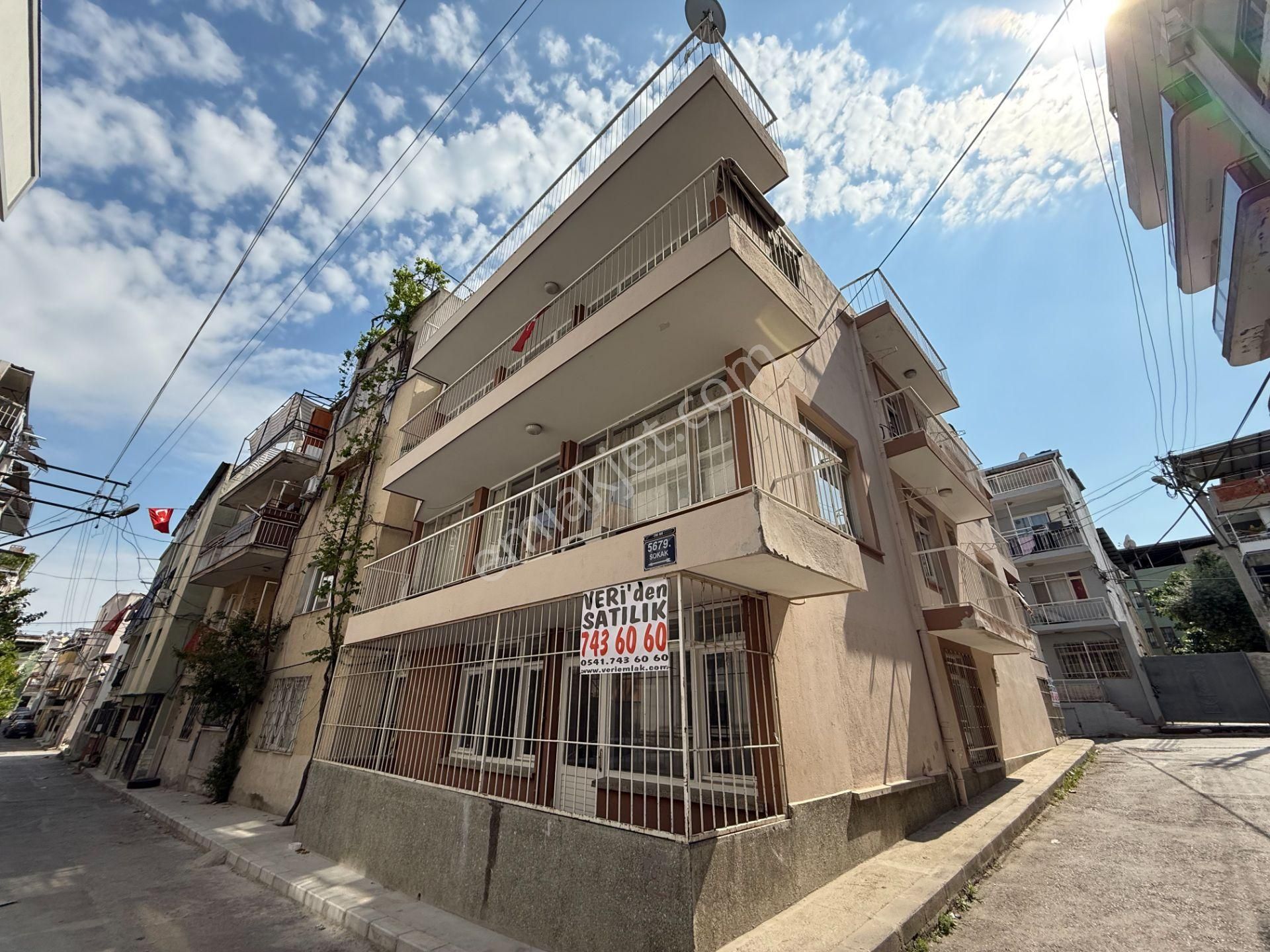 Karabağlar Sarıyer Mahallesi'nde Yüksek İmar Potansiyelli, Köşe Konumda Komple Satılık Bina!
